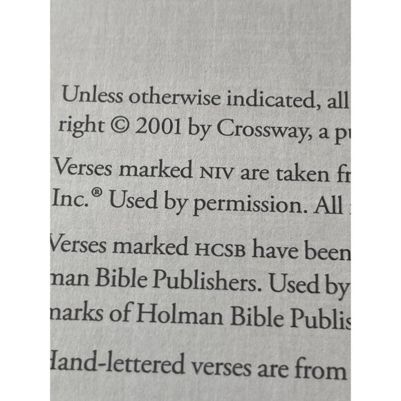 "Beholding And Becoming: The Art Of Everyday Worship" Hardback By Ruth Chou Simo - Picture 3 of 7